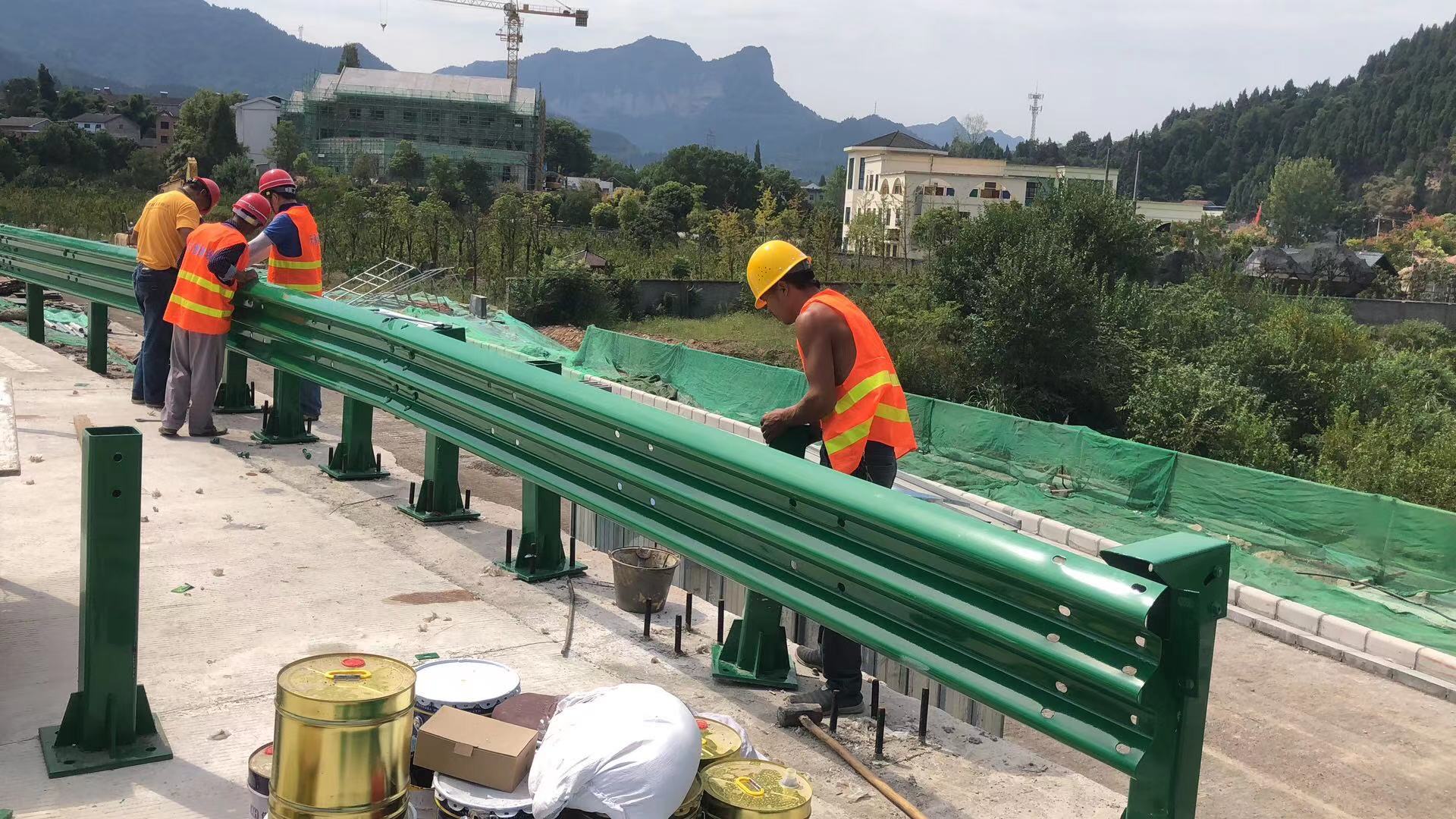 上城区高速公路波形护栏热镀锌波形护栏 - 推荐